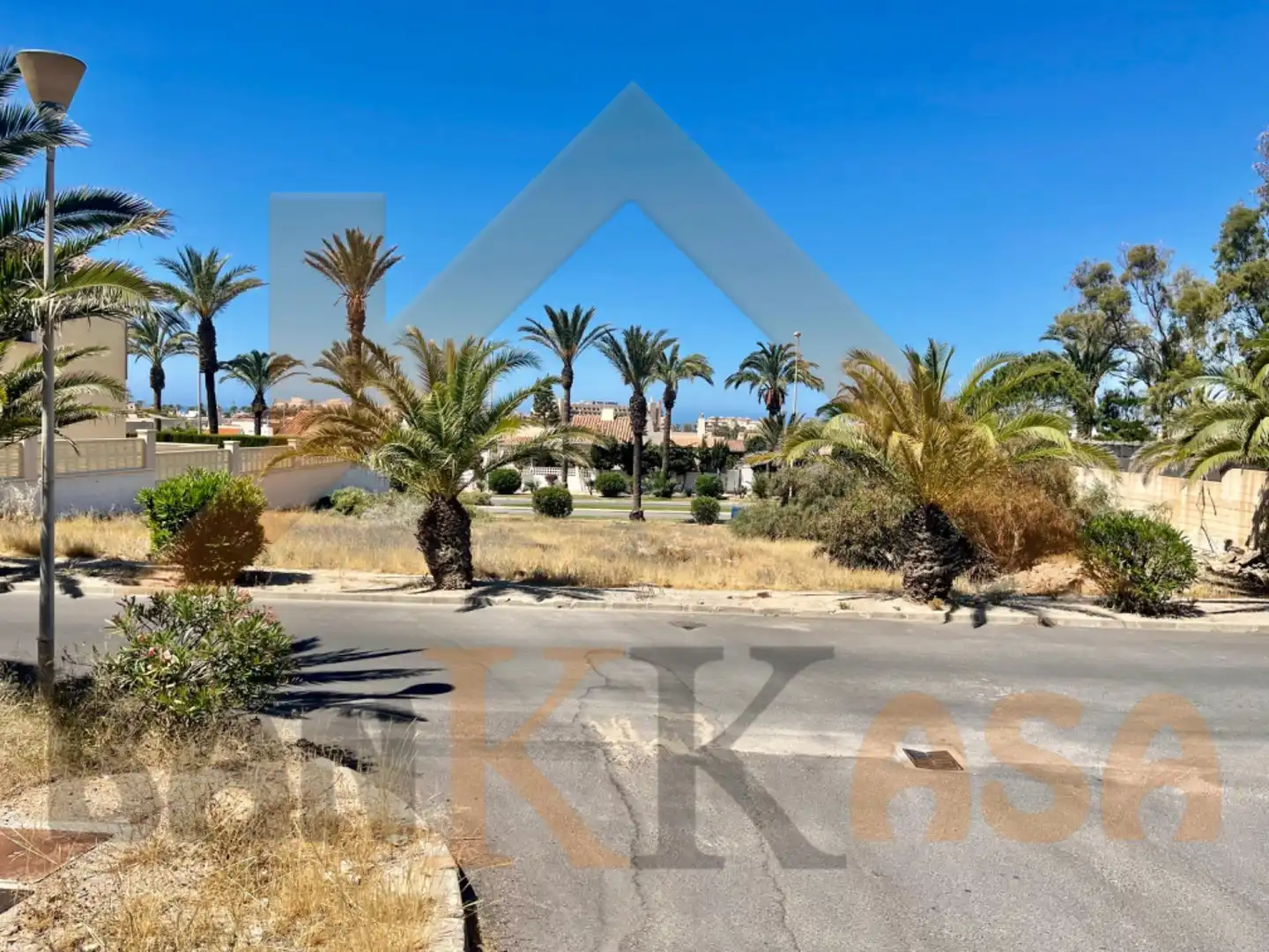 Terrenos y solares en venta en Almerimar
