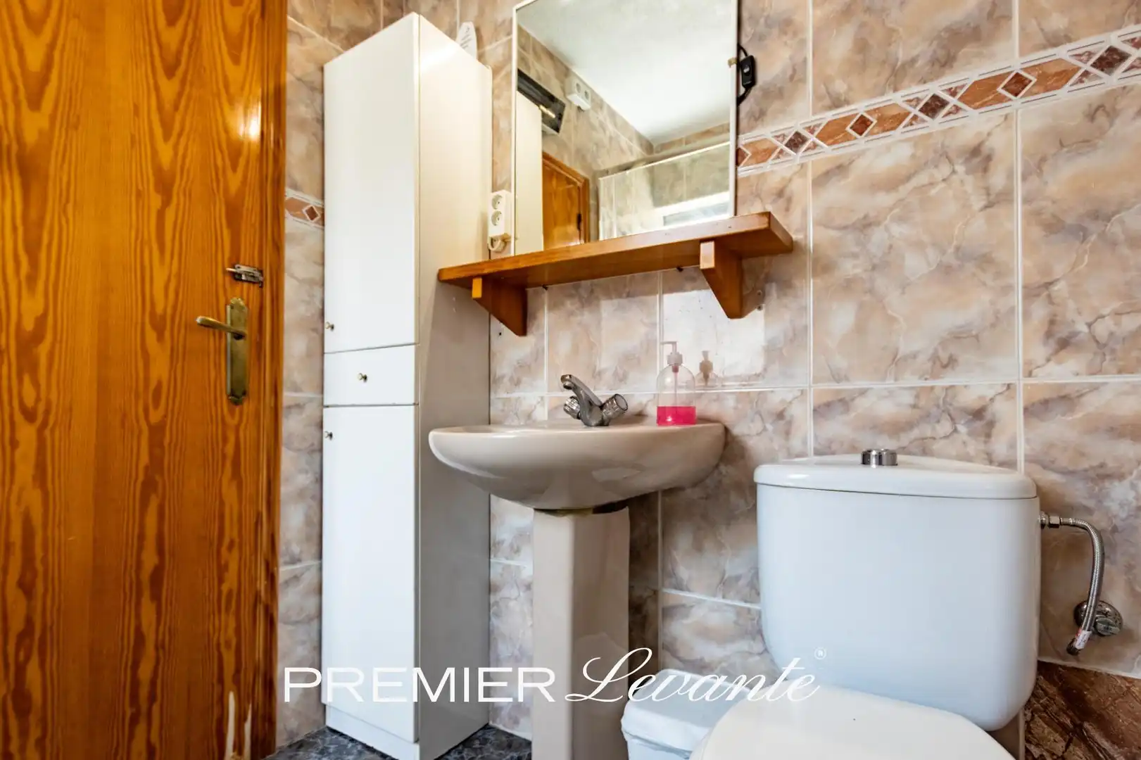 Bathroom of Flat for sale in Elda  with Air Conditioner