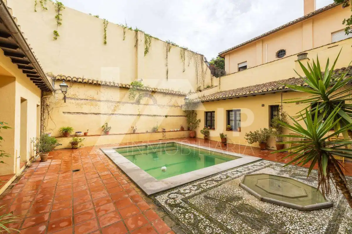 Exterior view of Duplexes for rent in Granada  with Heating, Furnished and Balcony