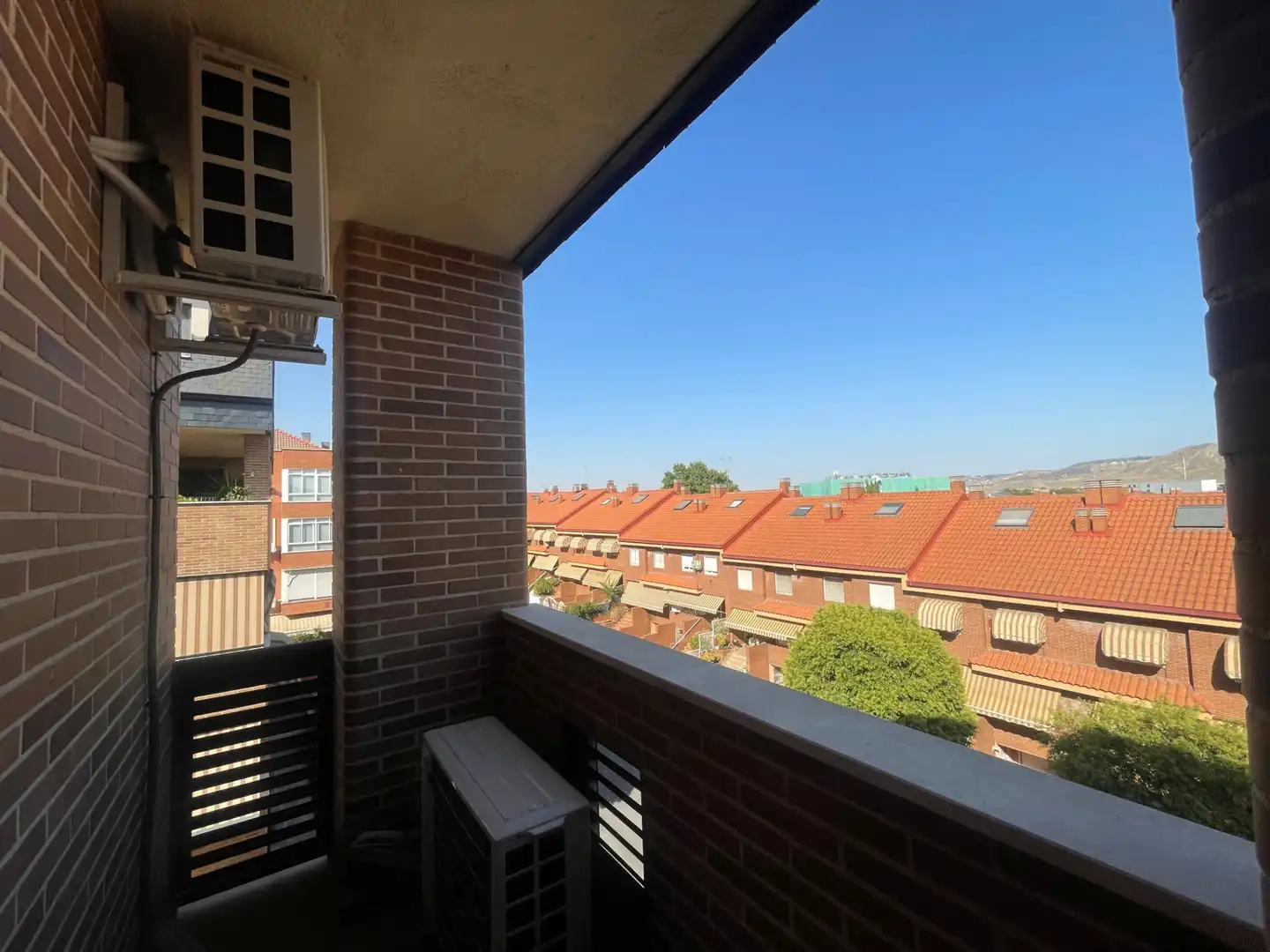 Vista exterior de Apartament de lloguer en Alcalá de Henares amb Aire condicionat i Moblat