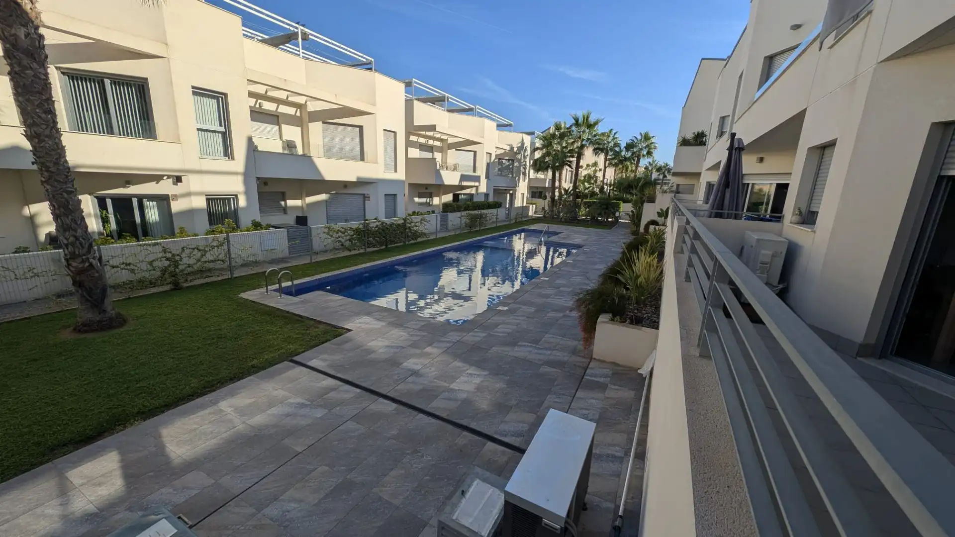 Bungalow en venta en Calle Nicolás Copérnico 10, imagen 7