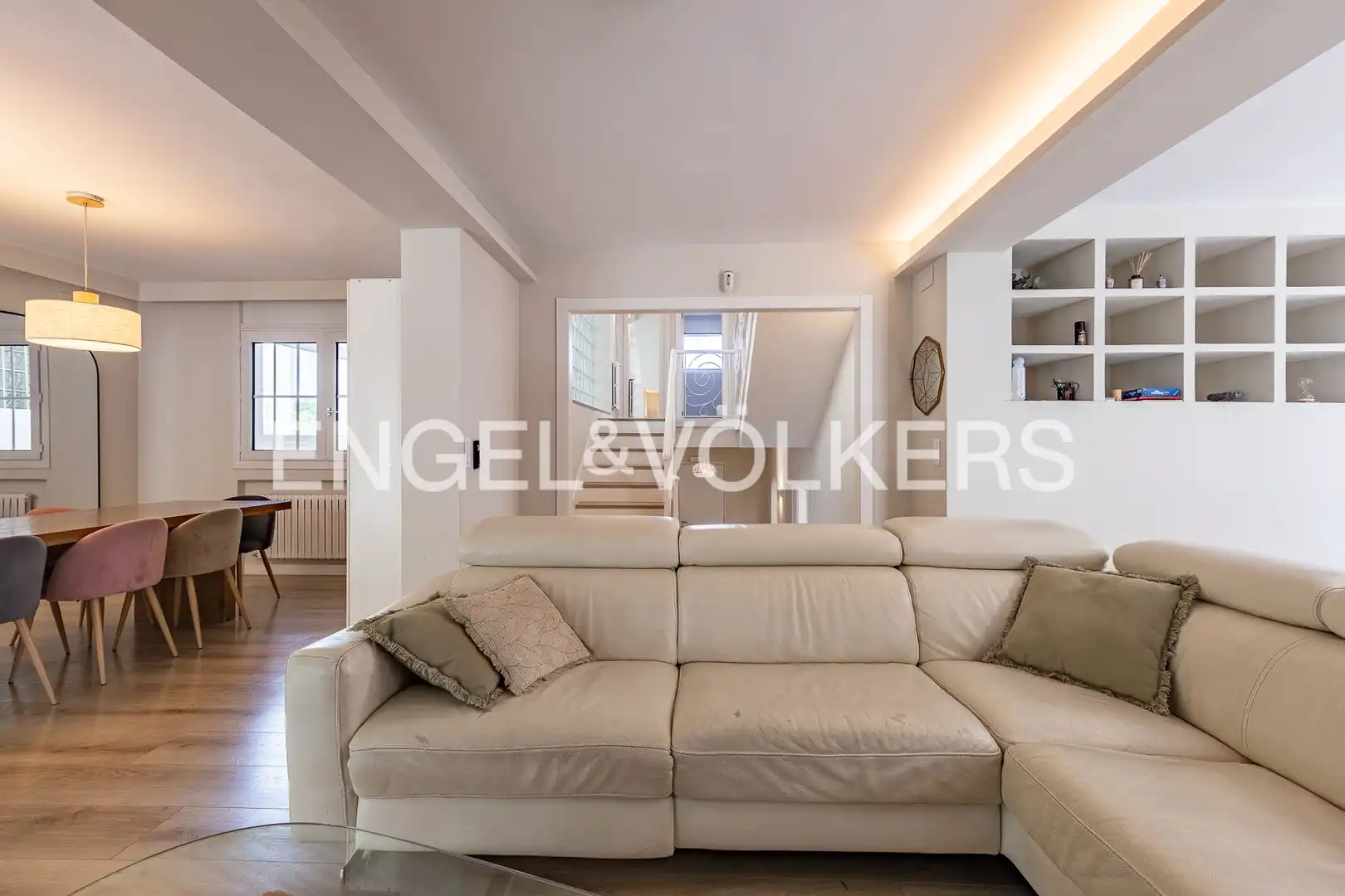 Sala d'estar de Casa o xalet de lloguer en Sant Cugat del Vallès amb Aire condicionat, Calefacció i Jardí privat