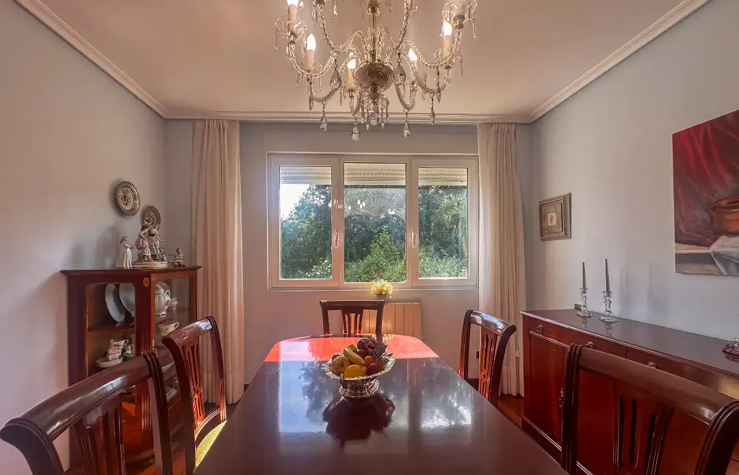 Comedor de Casa o chalet en venta en Camargo con Calefacción, Jardín privado y Terraza