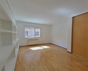 Bedroom of Flat to rent in  Madrid Capital