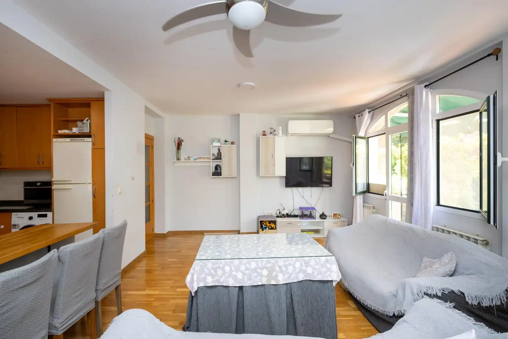 Living room of Flat for sale in Atarfe  with Air Conditioner, Heating and Private garden