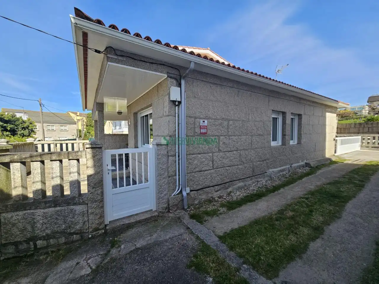 Vista exterior de Casa o chalet en venta en Sanxenxo con Calefacción y Jardín privado
