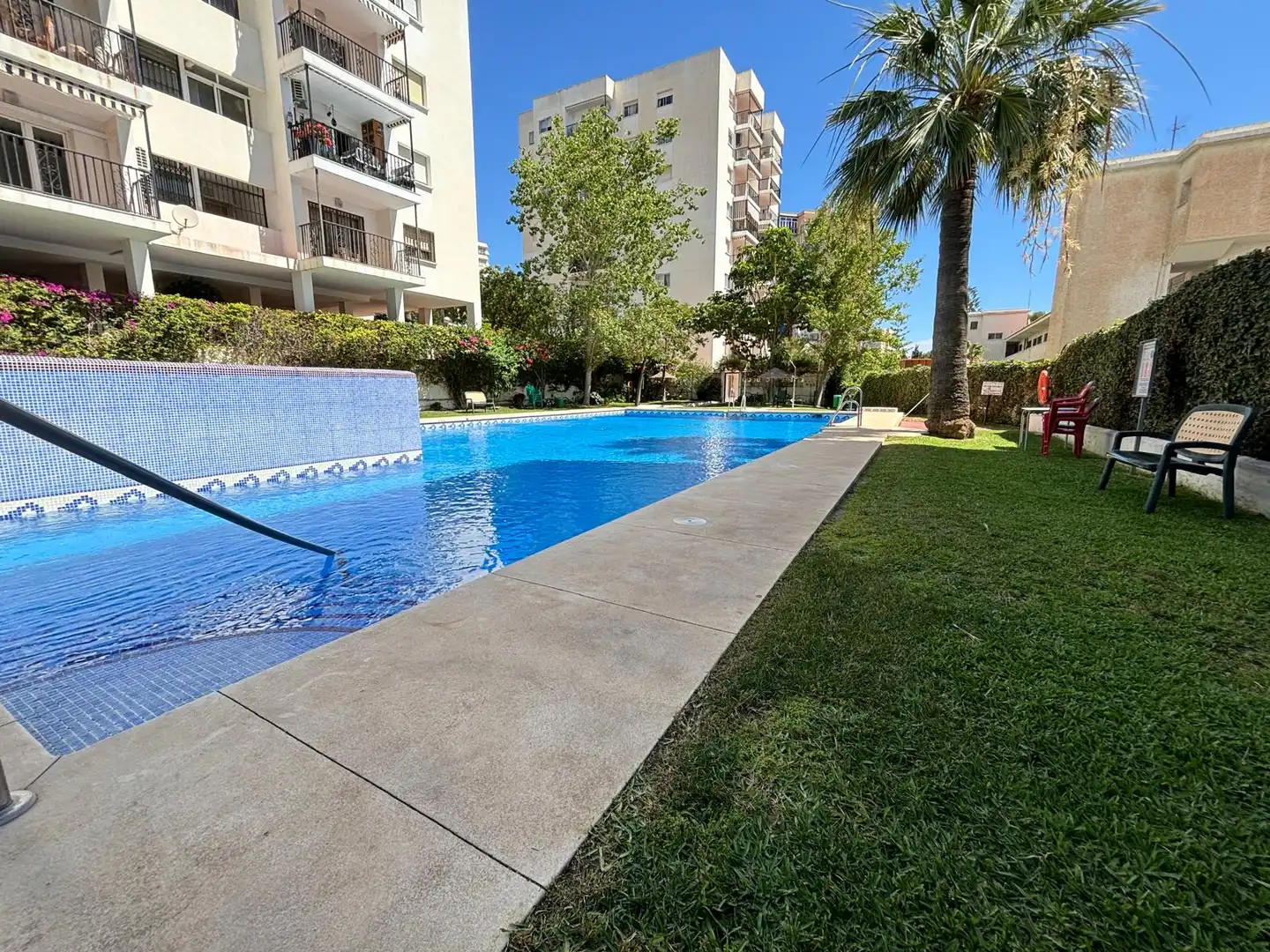 Piscina de Pis en venda en Benalmádena amb Terrassa, Traster i Moblat