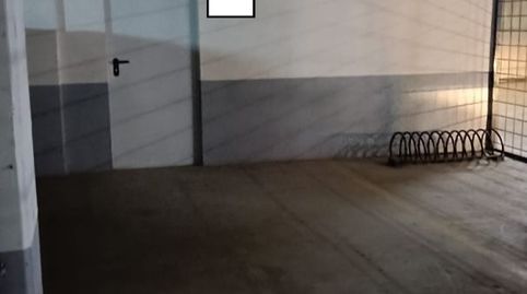 Foto 3 von Garage zur Miete in Calle Periodista Eduardo Chinarro Díaz, 4, Colores - Entreparques, Sevilla Capital