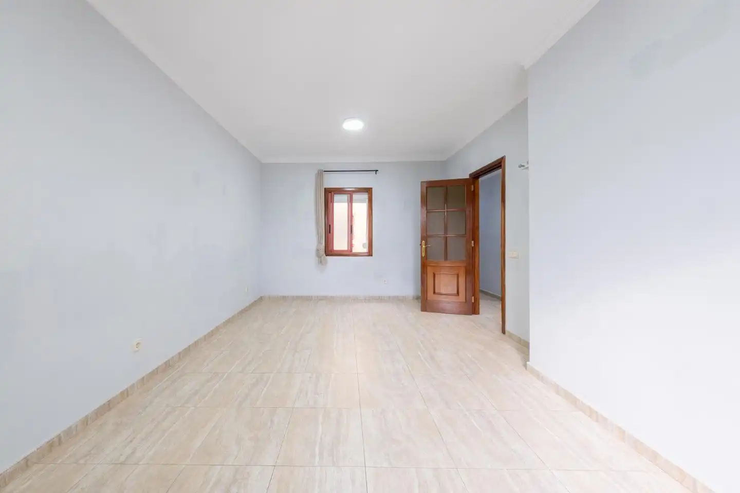 Flat for rent in Calle Bravo Murillo, 3, Triana