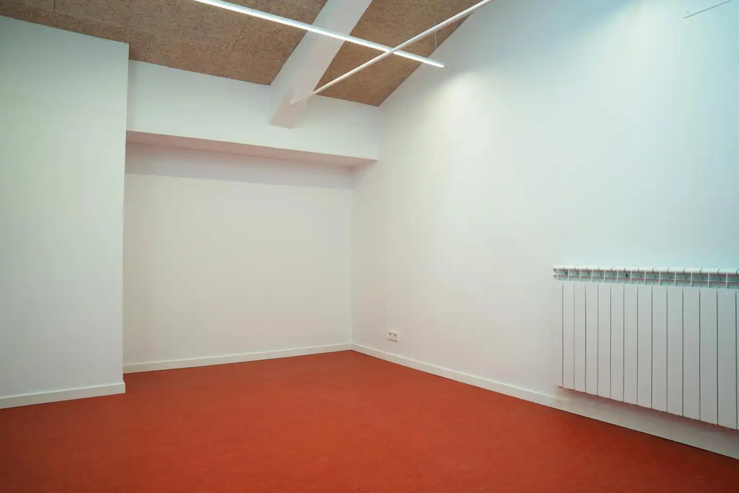Office for rent in Larrabide, Milagrosa