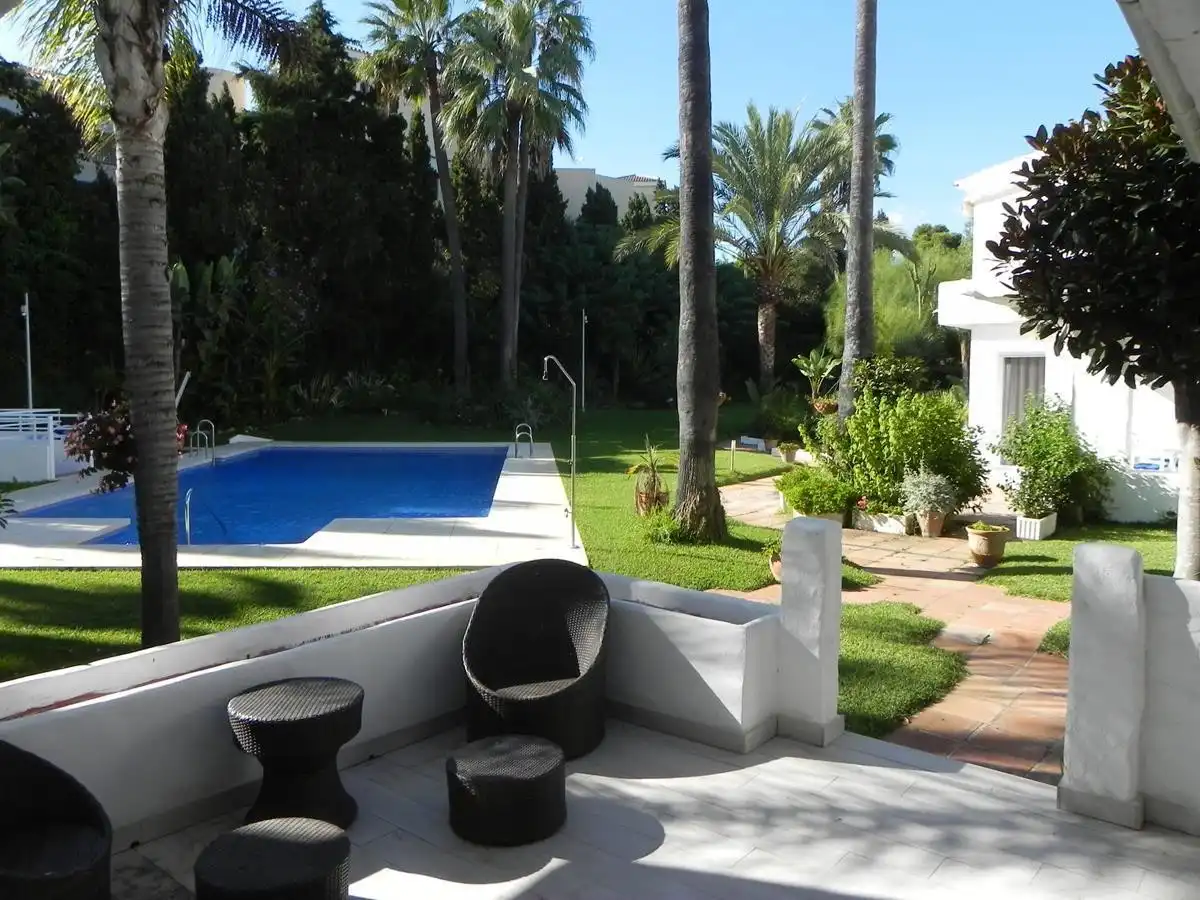 Appartement compact avec piscine à louer à Nueva Andalucía, imagen 5