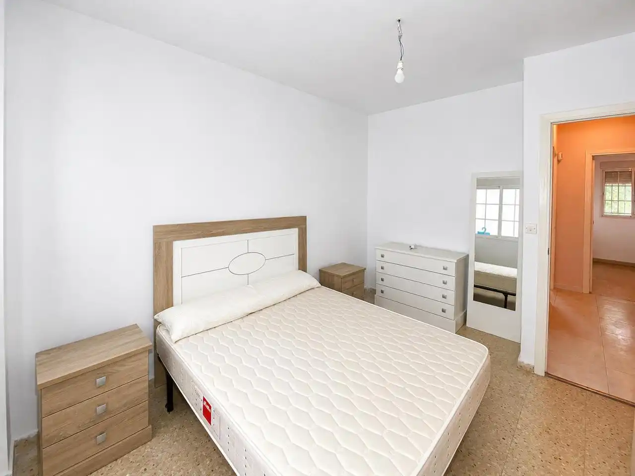 Schlafzimmer von Erdgeschoss zum Verkauf in Mérida mit Terrasse