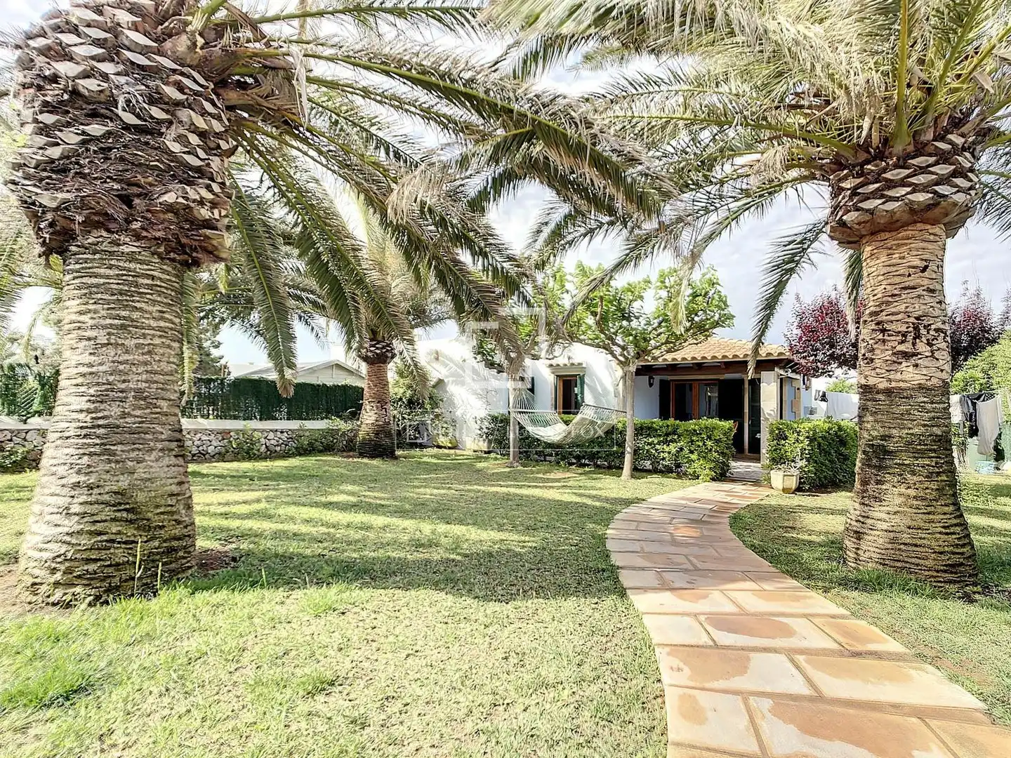 Chalet con jardín en alquiler en Cala en Blanes, imagen 3