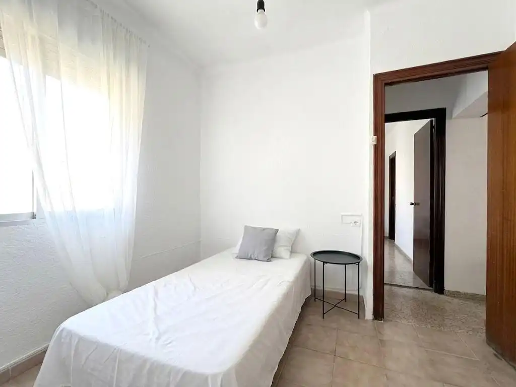 Habitación de Piso en venta en Málaga con Aire acondicionado, Calefacción y Balcón