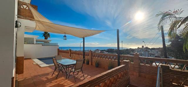 Casa adosada en Venta en Avenida Retamar, 1 en Los Nadales - Tio Charles