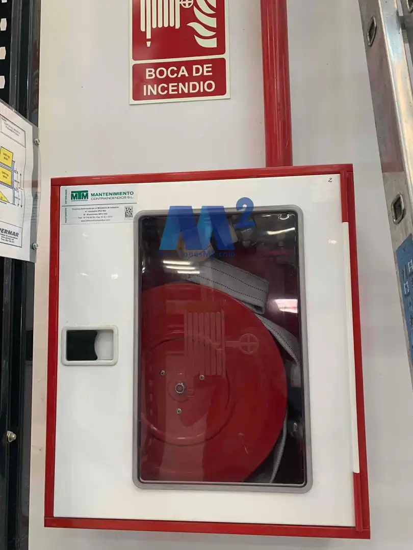 Außenansicht von Fabrikhallen zur Miete in Valdeolmos-Alalpardo