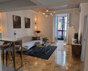 Living room of Flat to rent in  Madrid Capital  with Air Conditioner, Terrace and Furnished