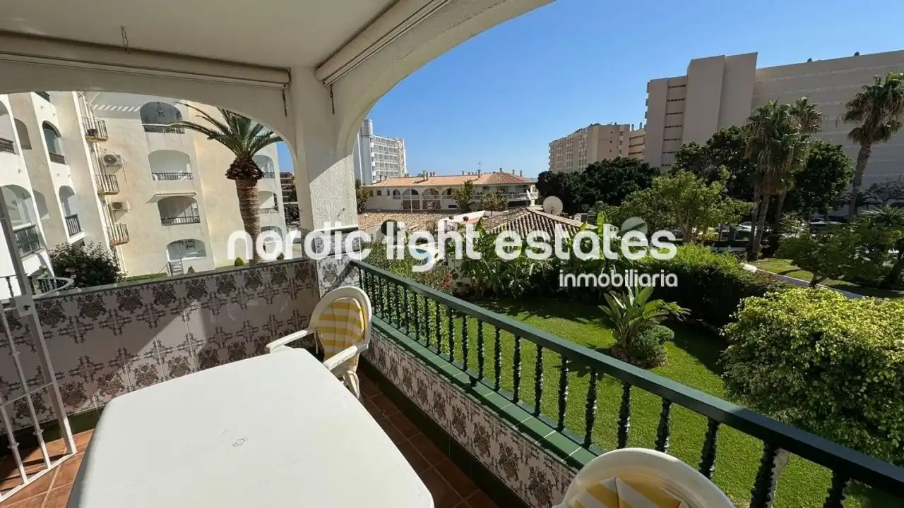 Piso con piscina en venta en La Carihuela - Los Nidos, imagen 7
