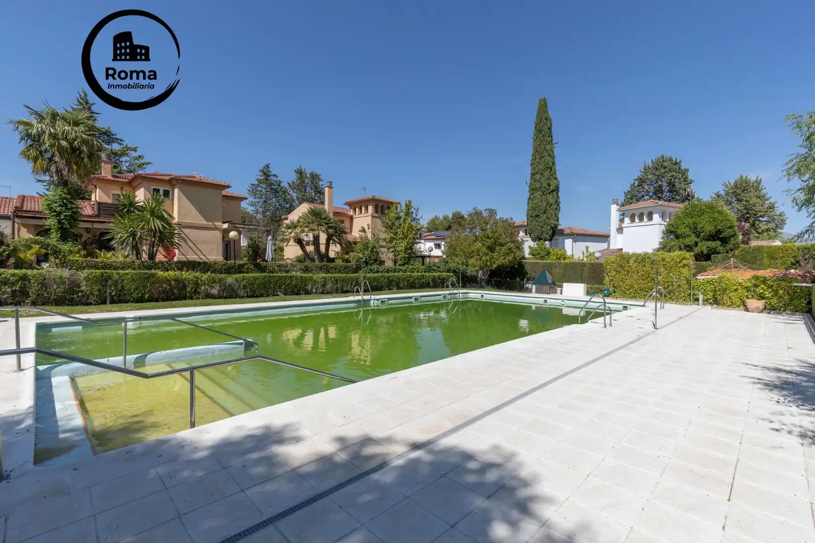 Piscina de Casa o chalet en venta en Albolote con Aire acondicionado, Calefacción y Jardín privado