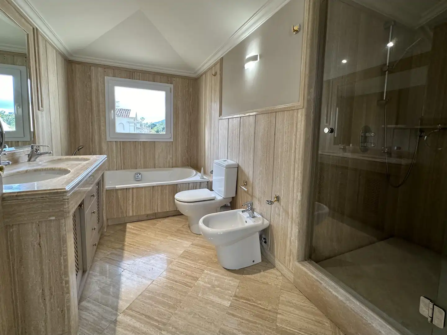 Penthouse with pool for sale in Nueva Andalucía, imagen 27