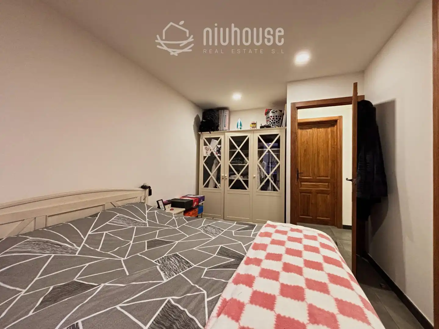 Bedroom of Flat for sale in Puigcerdà