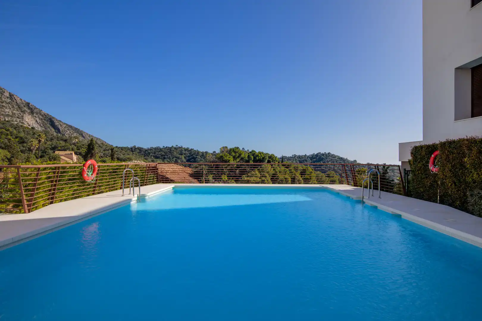Piscina de Apartamento en venta en Istán con Aire acondicionado, Terraza y Piscina