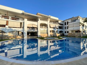 Flat with pool for sale in El Rompido