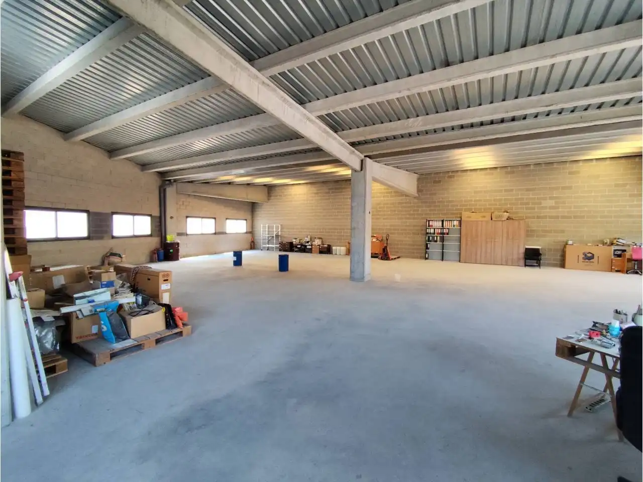 Local comercial en venda a Llevant, imagen 2