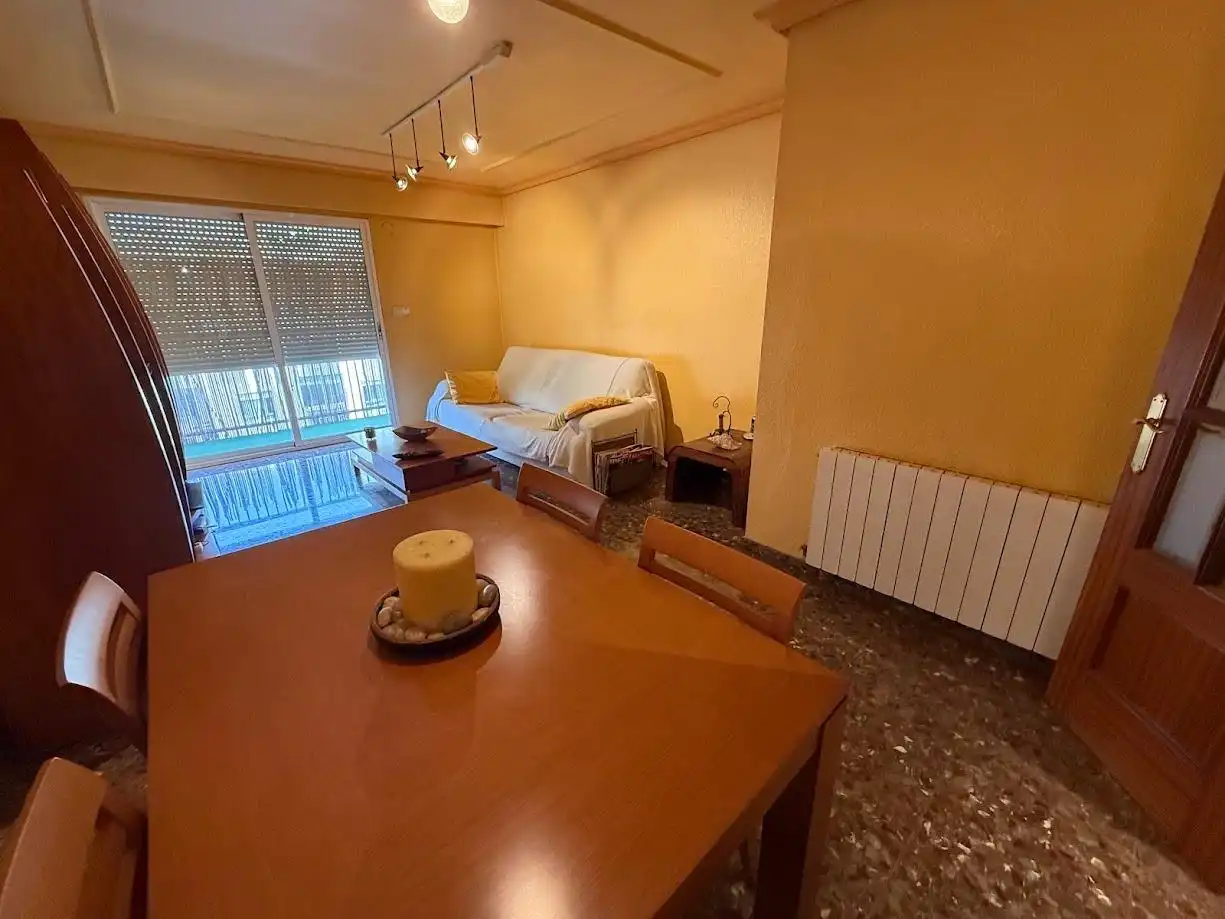 Sala d'estar de Pis en venda en Valencia amb Balcó