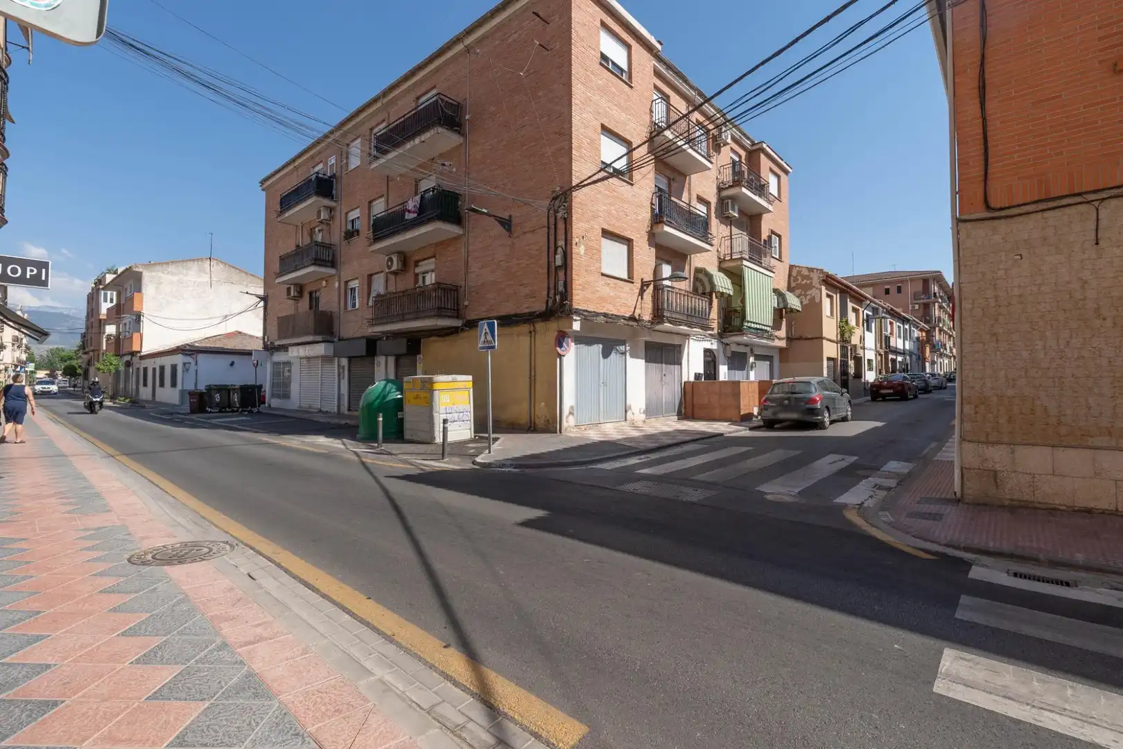 Vista exterior de Piso en venta en Armilla con Balcón