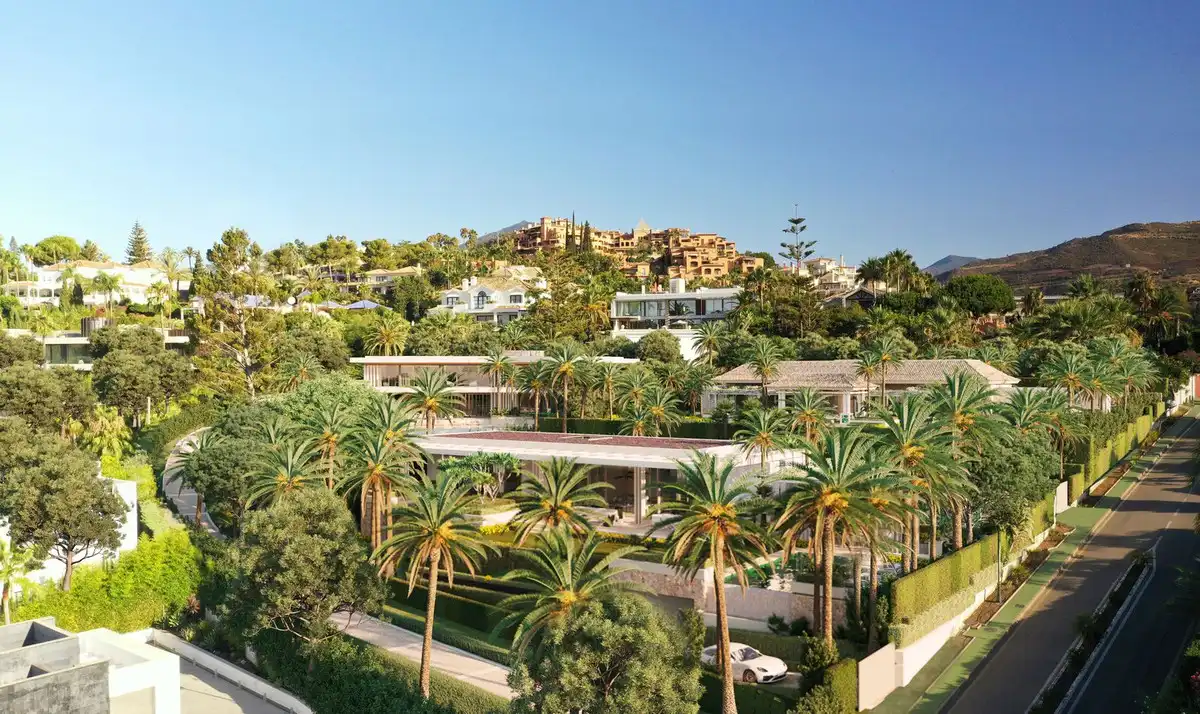 Xalet amb piscina en venda a Nueva Andalucía, imagen 2