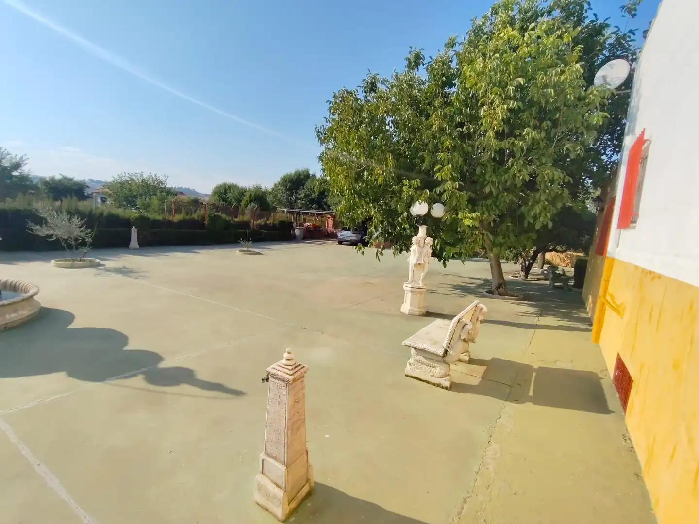 Aparcament de Casa o xalet en venda en Chinchón amb Calefacció, Jardí privat i Terrassa