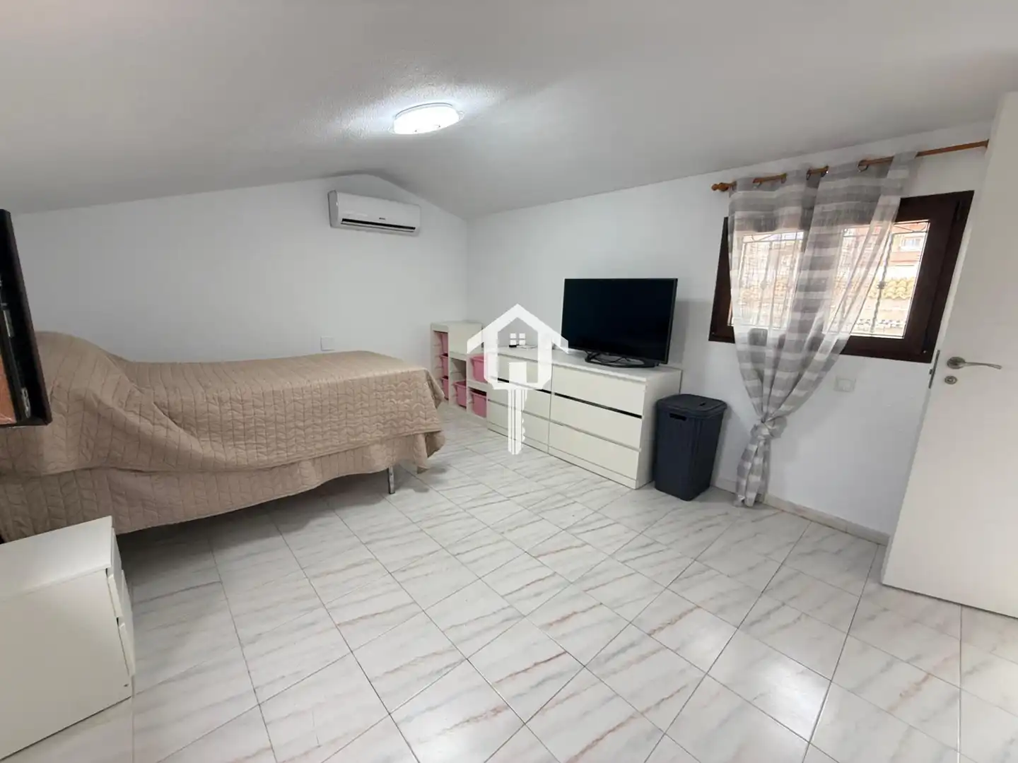 Dúplex en venta en Torrevieja con Aire acondicionado, Terraza y Amueblado
