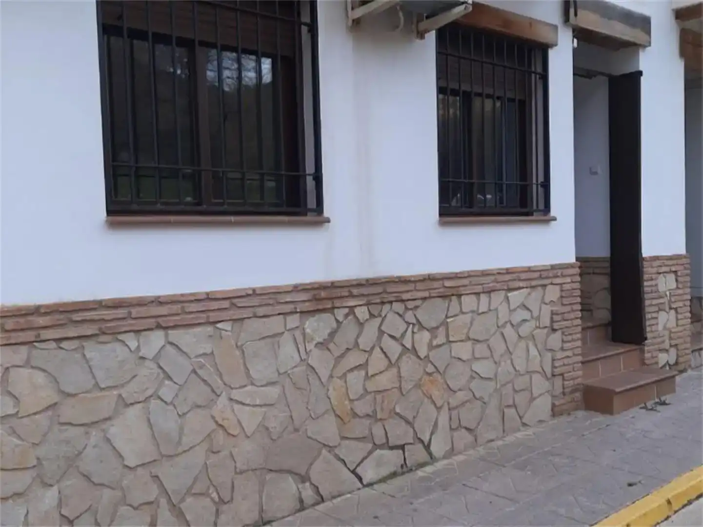 Vista exterior de Apartament en venda en La Iruela amb Aire condicionat