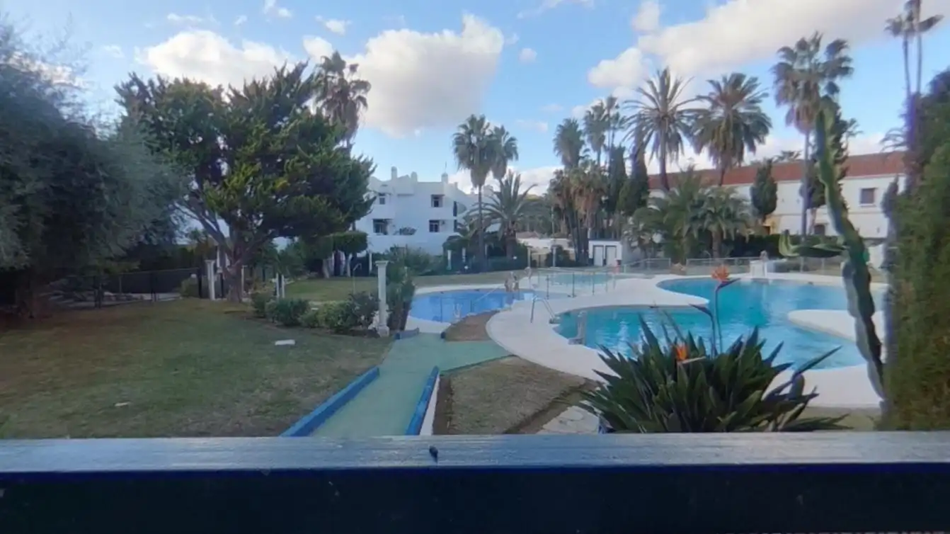 Piso en venta en Av España de Calahonda , Calahonda