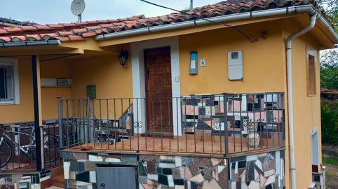 CASA DE PUEBLO REHABILITADA CON CUADRA Y TERRENO EN RALES (VILLAVICIOSA)