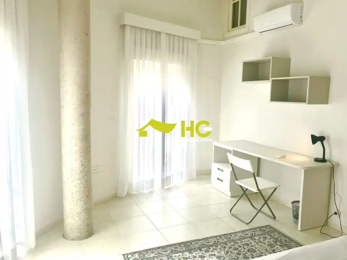 Habitación de Dúplex de alquiler en Villaviciosa de Odón con Aire acondicionado, Calefacción y Terraza