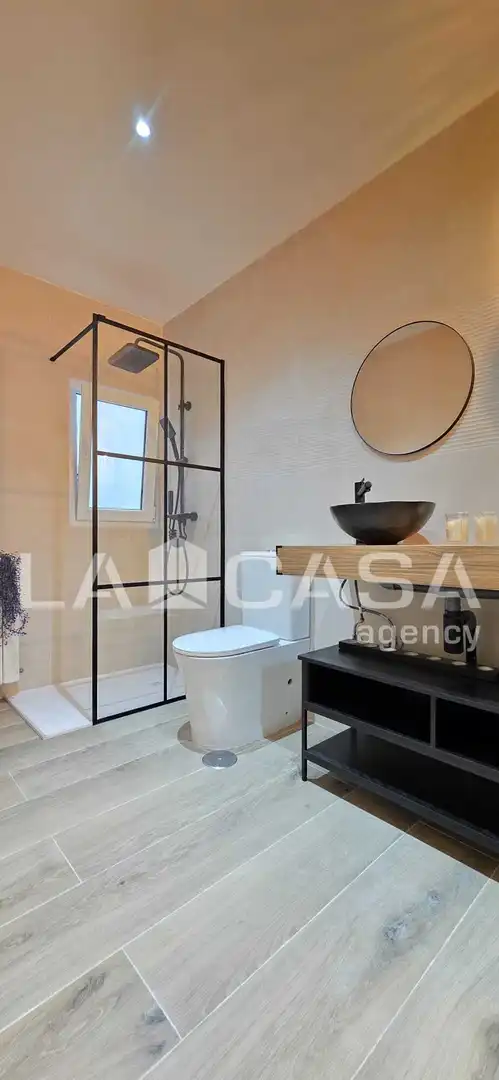 Baño de Piso en venta en Valladolid con Calefacción y Balcón