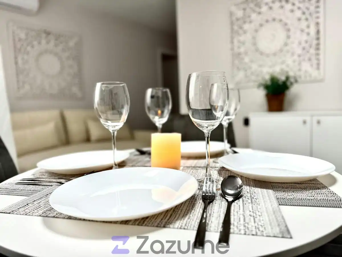 Flat with lift to rent in Pl. de Sta. Marina, imagen 6