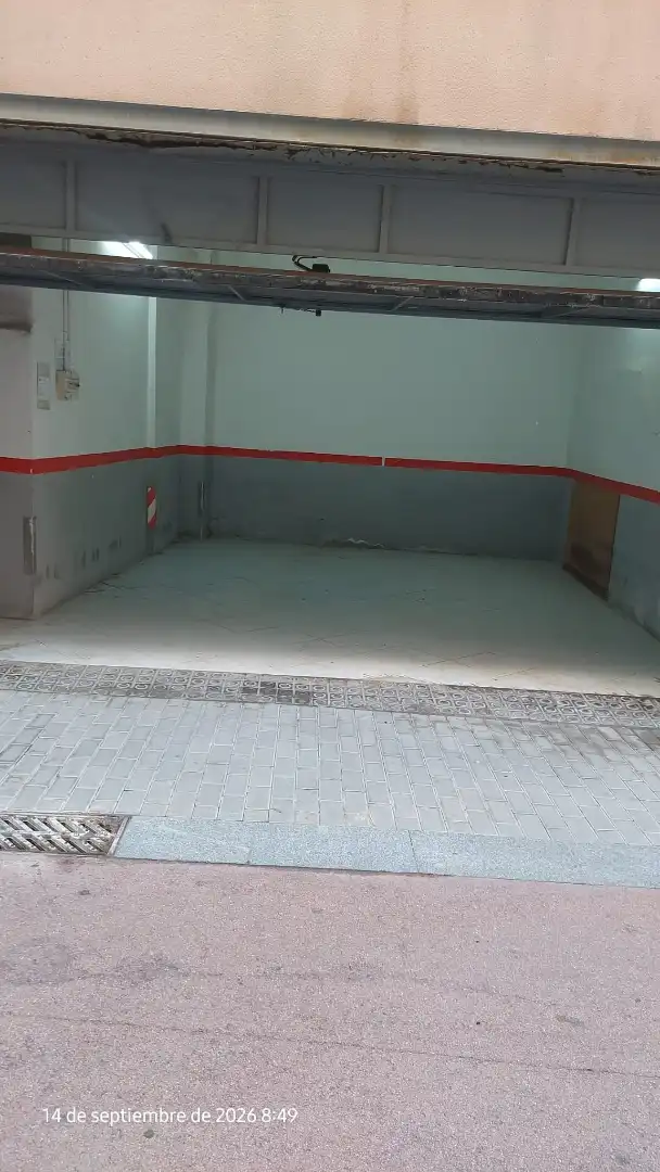 Parkplatz von Garage zur Miete in Sant Martí