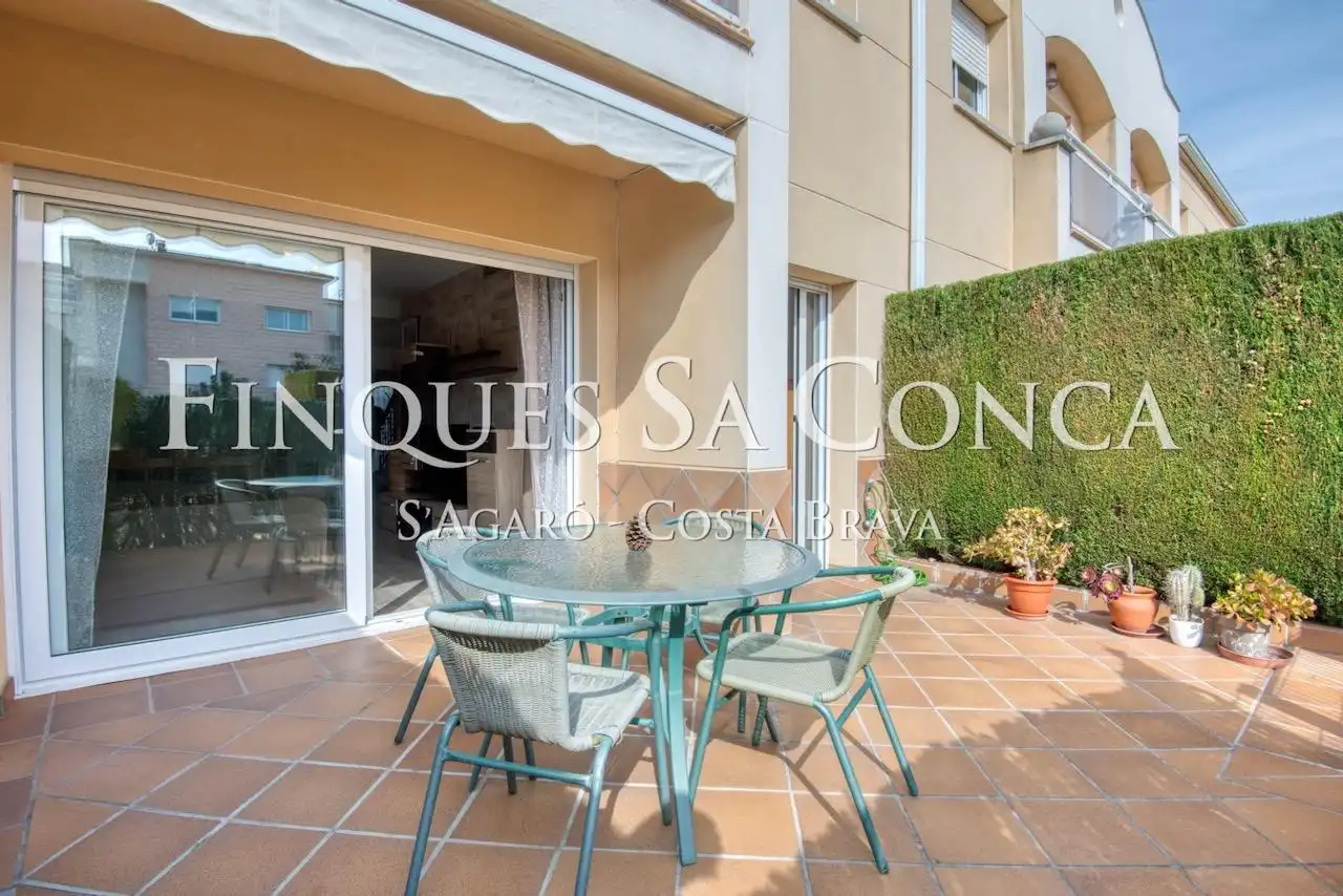 Terraza de Casa adosada en venta en Castell d'Aro, Platja d'Aro i s'Agaró con Aire acondicionado, Calefacción y Amueblado