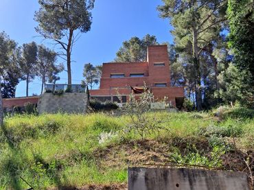 Detached house for sale in Carrer del Serral
