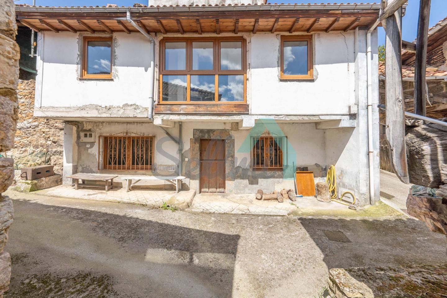 Vista exterior de Casa o xalet en venda en Morcín amb Terrassa