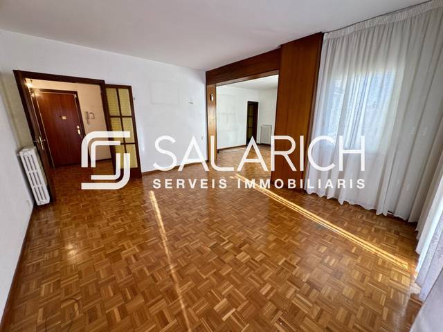 Piso en Venta en JOSEP TARRADELLAS en Barri de les Corts