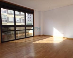 Bedroom of Apartment for sale in Ourense Capital   with Heating, Storage room and Home automation