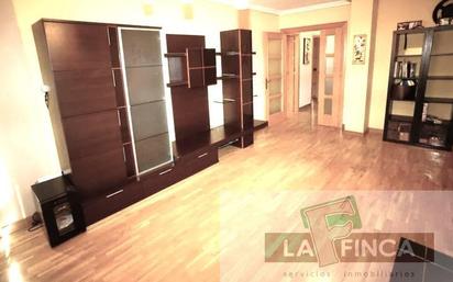 Living room of Flat for sale in Oviedo 