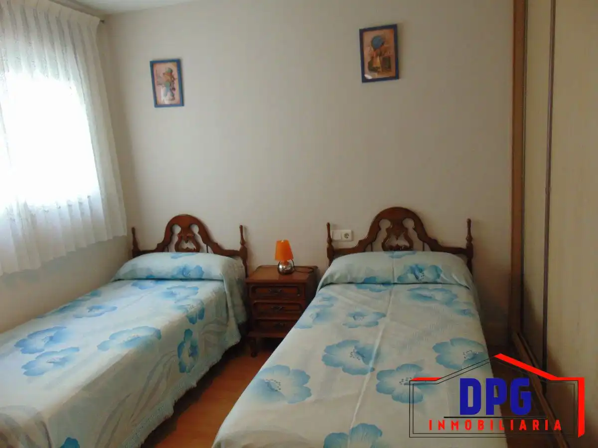 Habitación de Apartamento en venta en Garrucha con Aire acondicionado, Terraza y Amueblado
