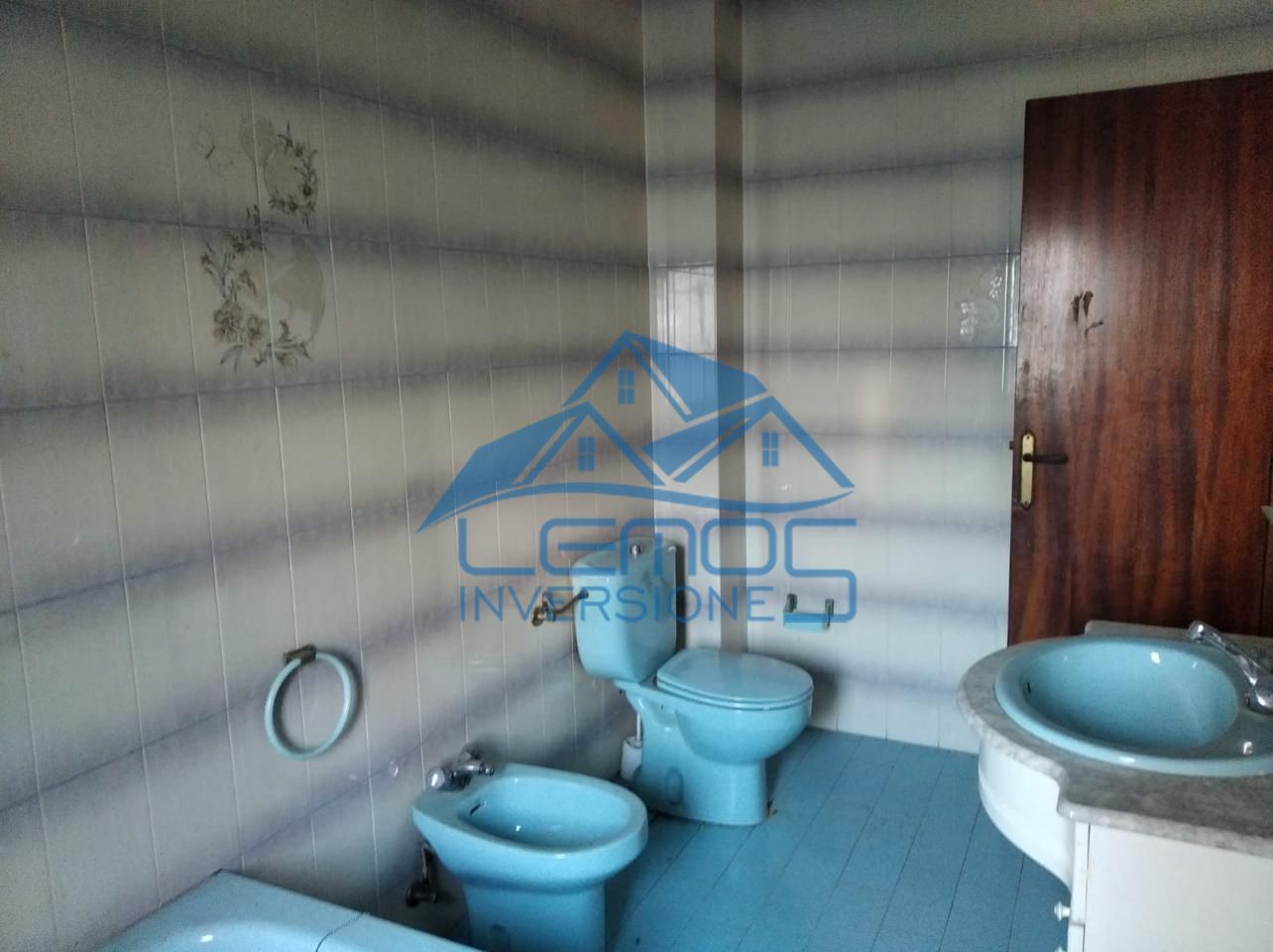 Bathroom of Flat for sale in Ponferrada