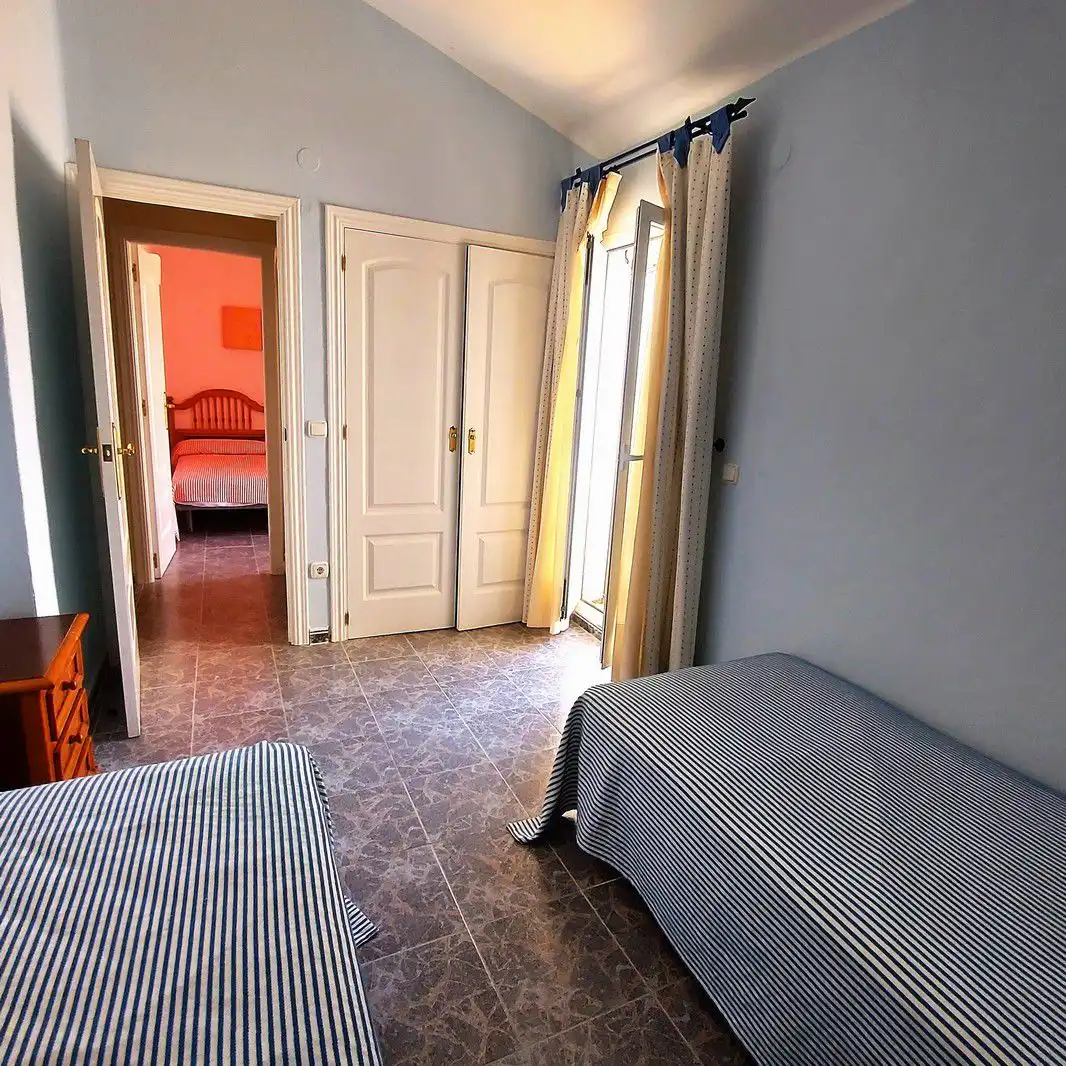 Habitación de Casa adosada en venta en Almonte con Terraza, Trastero y Balcón