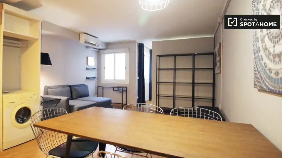 Sala de estar de Piso de alquiler en Barcelona con Aire acondicionado, Calefacción y Amueblado